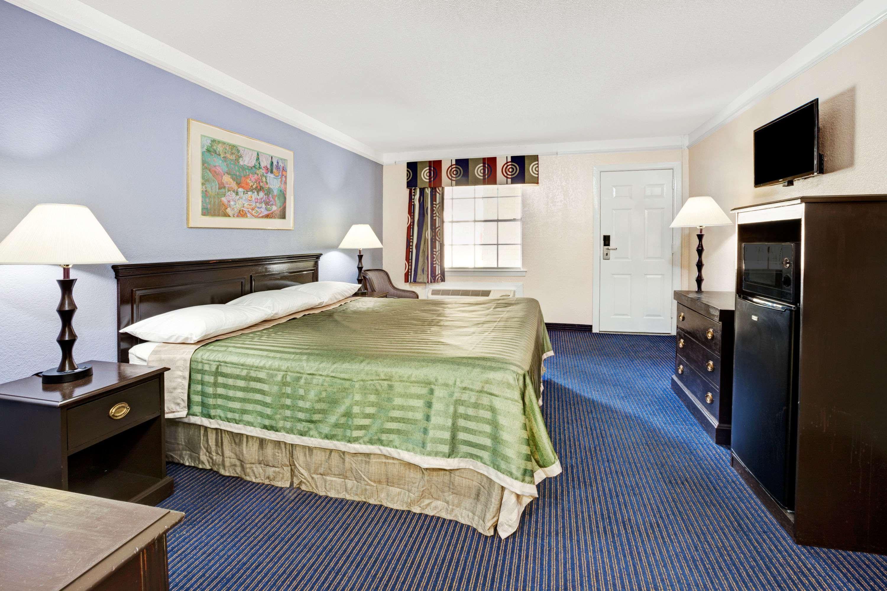 Travelodge By Wyndham North Richland Hills/Dallas/Ft Worth Екстериор снимка